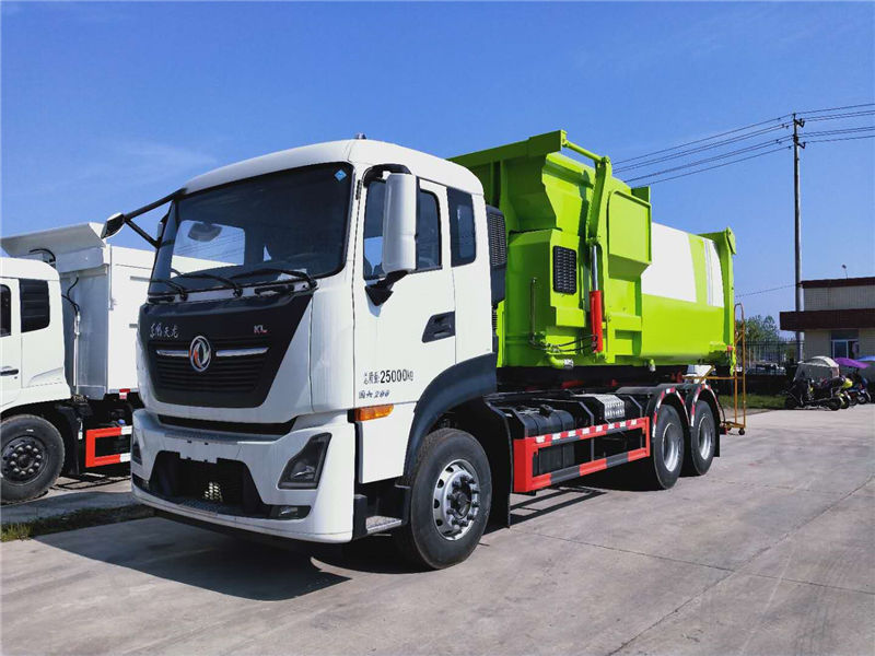 25噸東風天龍勾臂垃圾車